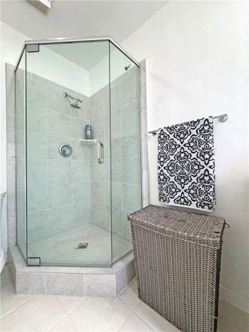 6145 Shoup Avenue 58, Woodland Hills, CA 91367