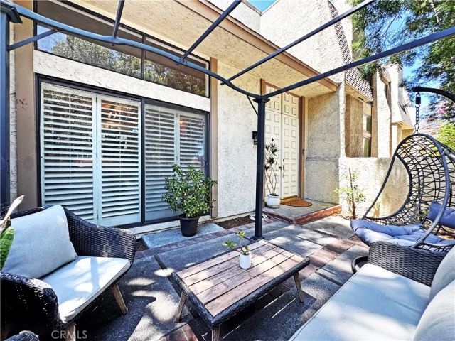 6145 Shoup Avenue 58, Woodland Hills, CA 91367