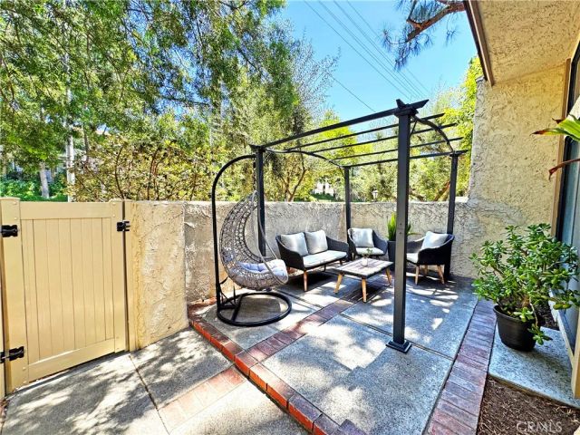 6145 Shoup Avenue 58, Woodland Hills, CA 91367