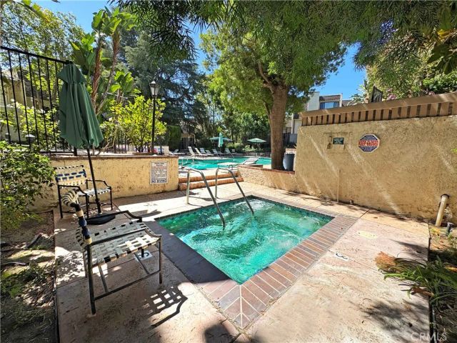 6145 Shoup Avenue 58, Woodland Hills, CA 91367