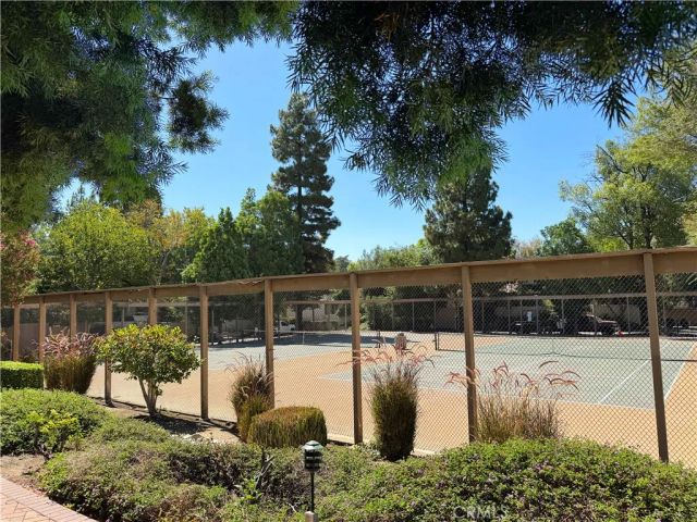 6145 Shoup Avenue 58, Woodland Hills, CA 91367