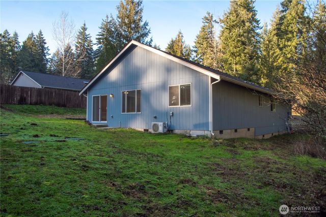 17643 Loop Lane SE, Yelm, WA 98597