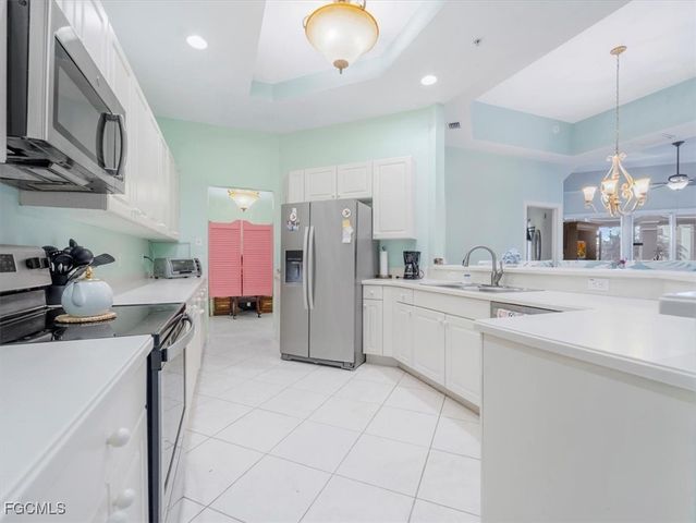 2745 1st ST 305, Fort Myers, FL 33916