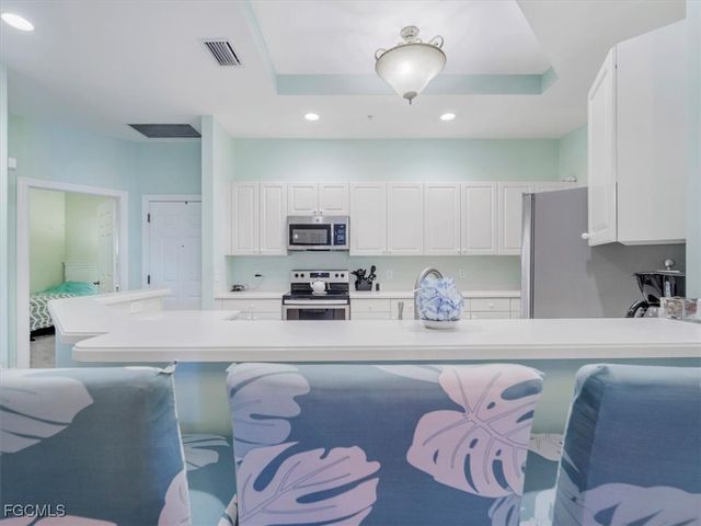 2745 1st ST 305, Fort Myers, FL 33916