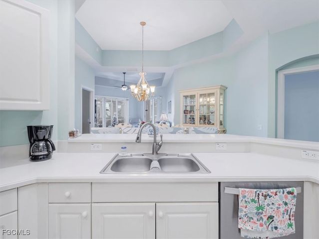 2745 1st ST 305, Fort Myers, FL 33916