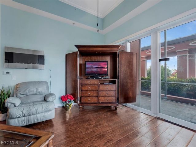 2745 1st ST 305, Fort Myers, FL 33916