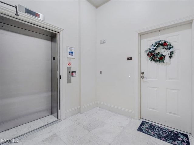 2745 1st ST 305, Fort Myers, FL 33916