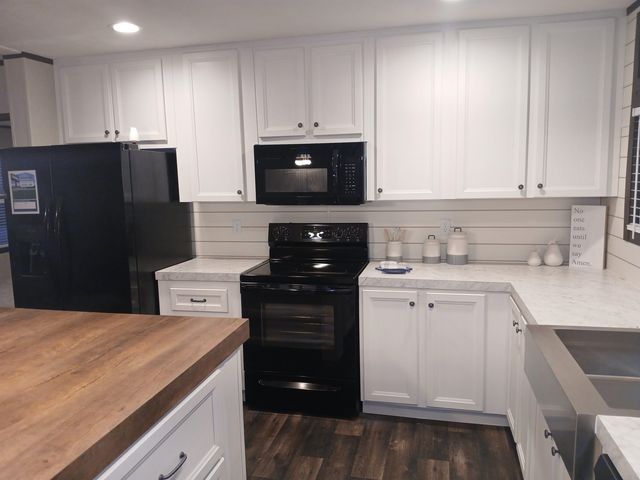 2298 Blocker Rd, Marshall, TX 75672