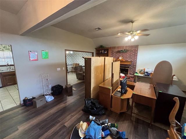 404 Eastview Drive, Yukon, OK 73099