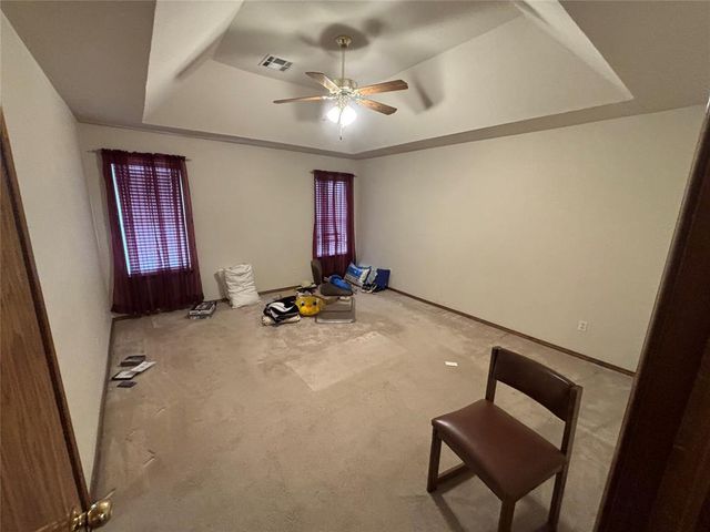 404 Eastview Drive, Yukon, OK 73099