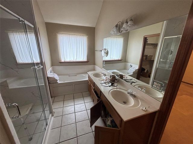 404 Eastview Drive, Yukon, OK 73099