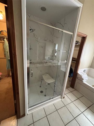 404 Eastview Drive, Yukon, OK 73099