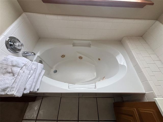 404 Eastview Drive, Yukon, OK 73099