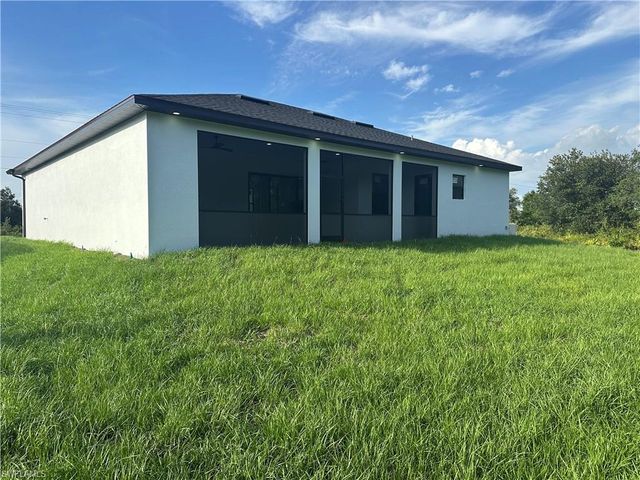 2517 59th ST W, Lehigh Acres, FL 33971