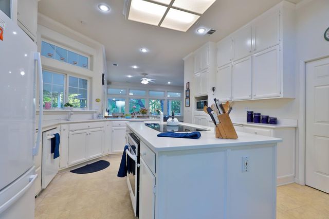 3333 Bingham Ln, Georgetown, CA 95634
