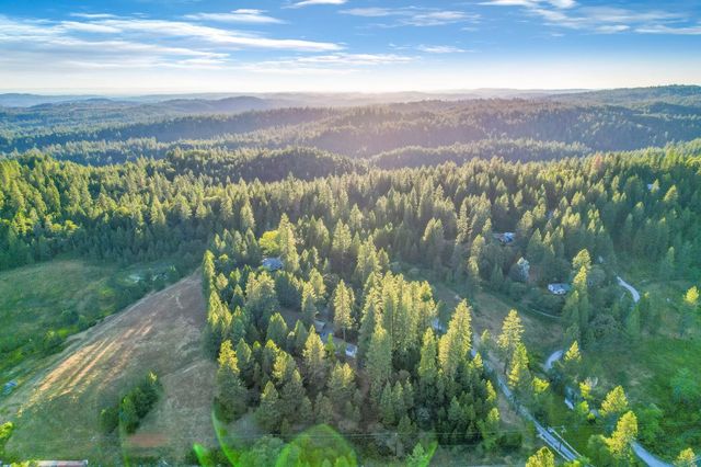 3333 Bingham Ln, Georgetown, CA 95634