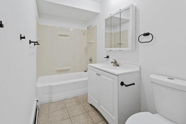 4933 Fremont Avenue N, Minneapolis, MN 55430