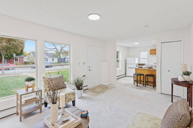 4933 Fremont Avenue N, Minneapolis, MN 55430