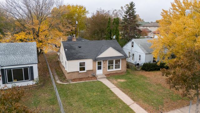 4933 Fremont Avenue N, Minneapolis, MN 55430