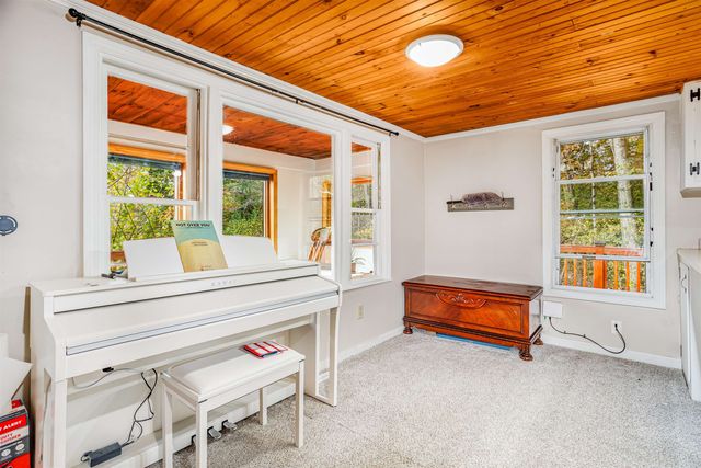 78 Pine Eden Road, Rindge, NH 03461
