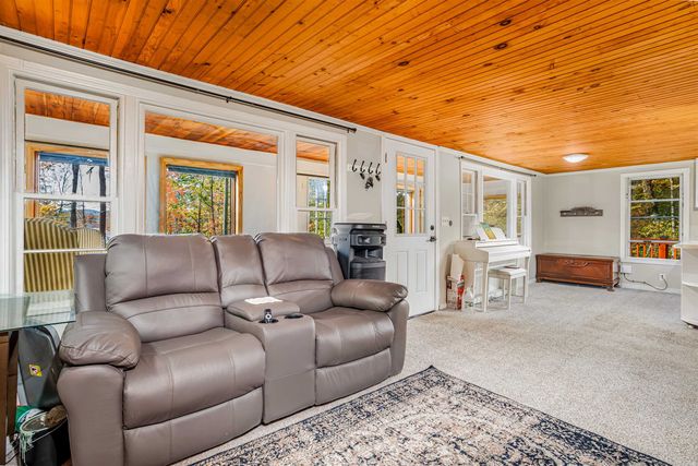 78 Pine Eden Road, Rindge, NH 03461