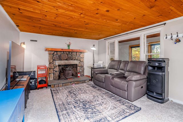 78 Pine Eden Road, Rindge, NH 03461