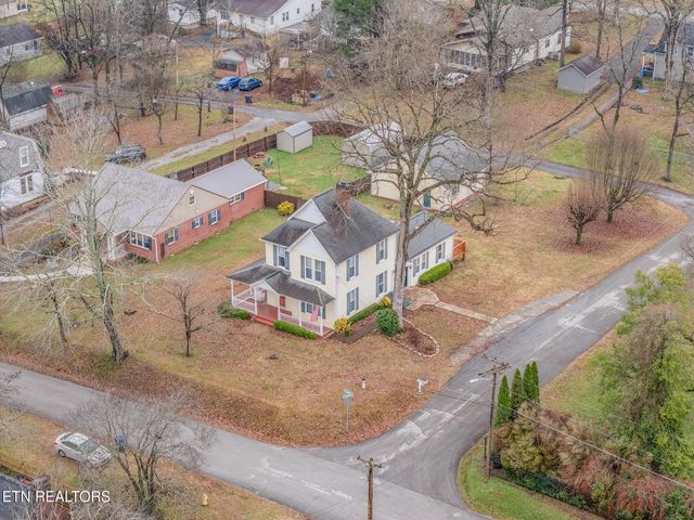 320 S Douglas Ave, Rockwood, TN 37854