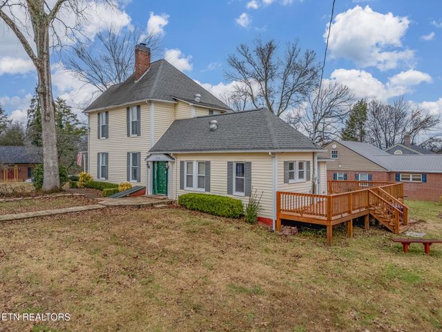 320 S Douglas Ave, Rockwood, TN 37854