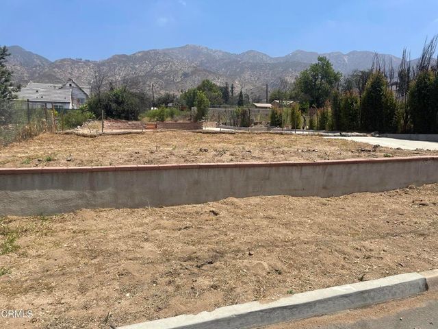 221 E Las Flores Drive, Altadena, CA 91001