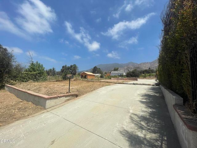 221 E Las Flores Drive, Altadena, CA 91001