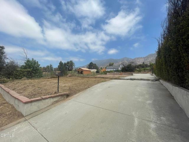 221 E Las Flores Drive, Altadena, CA 91001