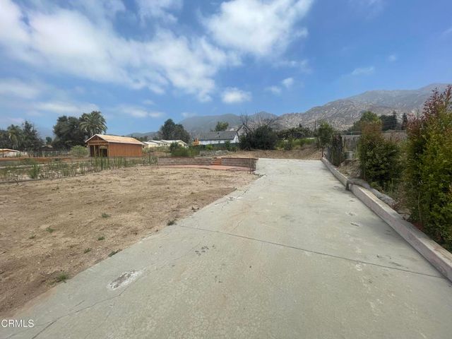 221 E Las Flores Drive, Altadena, CA 91001