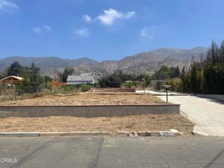 221 E Las Flores Drive, Altadena, CA 91001