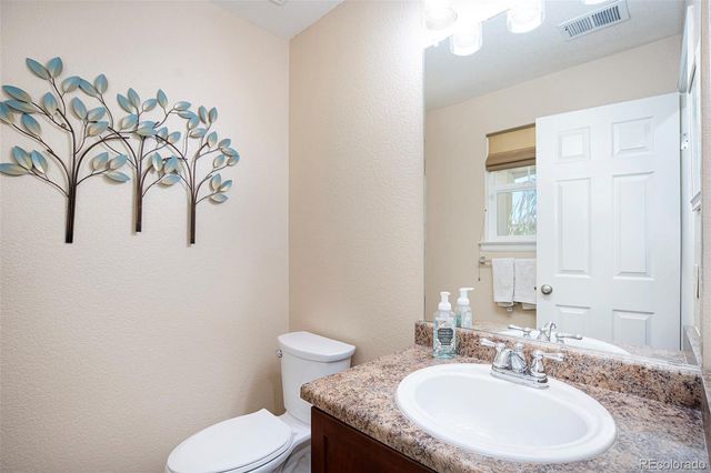 17232 E Kansas Drive, Aurora, CO 80017