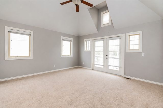 597 N Rupple Road, Fayetteville, AR 72704