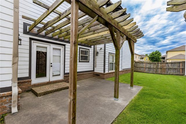 597 N Rupple Road, Fayetteville, AR 72704