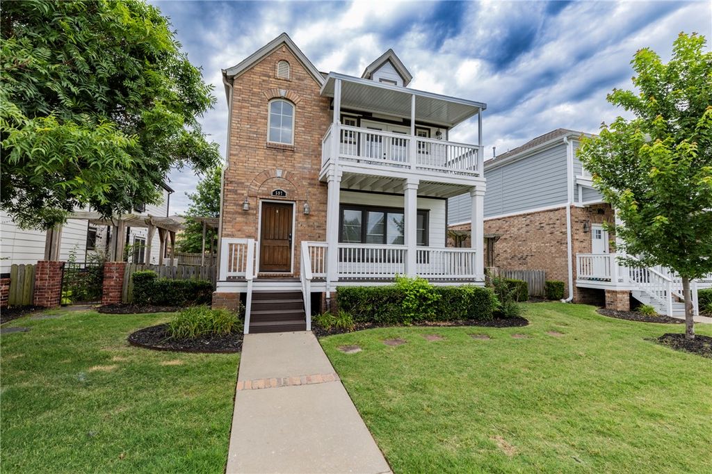 597 N Rupple Road, Fayetteville, AR 72704