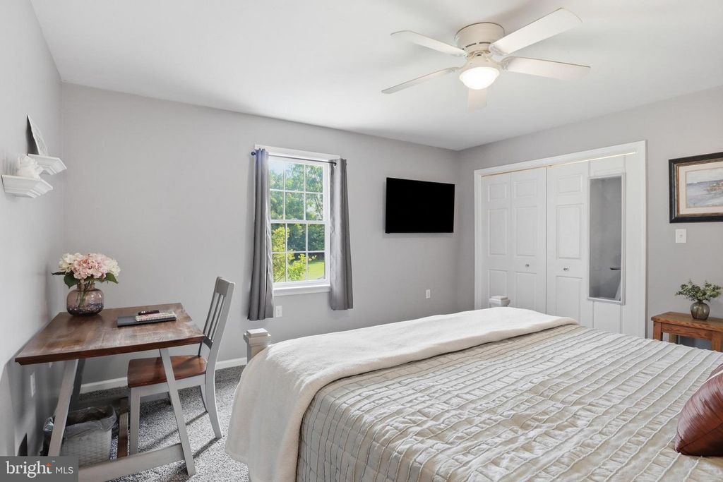 Image 32 of property listing at 2632 FARMSTEAD WAY, York, PA 17408