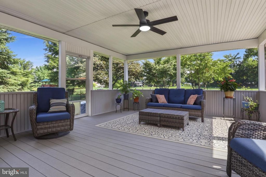 Image 47 of property listing at 2632 FARMSTEAD WAY, York, PA 17408