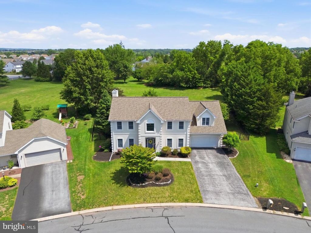 Image 70 of property listing at 2632 FARMSTEAD WAY, York, PA 17408