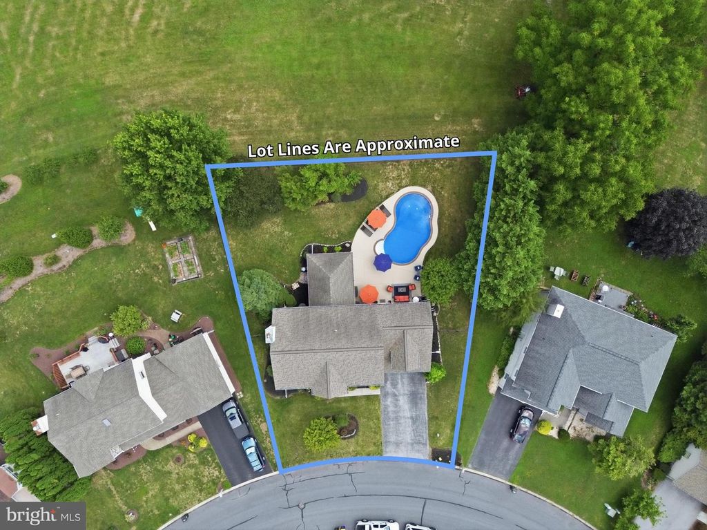 Image 78 of property listing at 2632 FARMSTEAD WAY, York, PA 17408