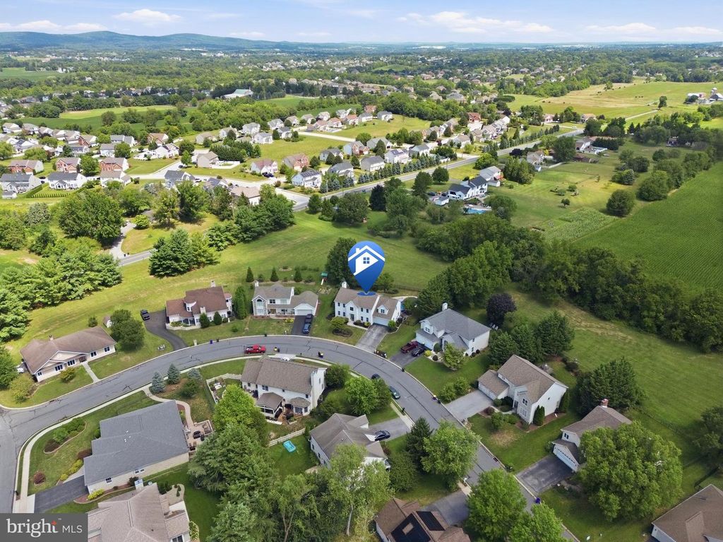 Image 84 of property listing at 2632 FARMSTEAD WAY, York, PA 17408