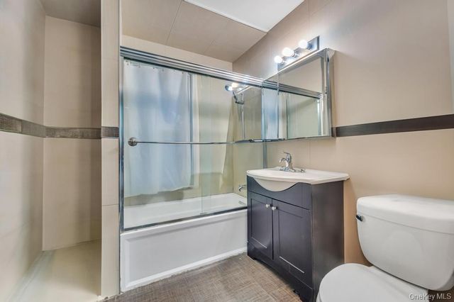 8631 131st Street, Richmond Hill, NY 11418