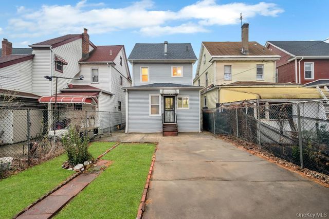 8631 131st Street, Richmond Hill, NY 11418