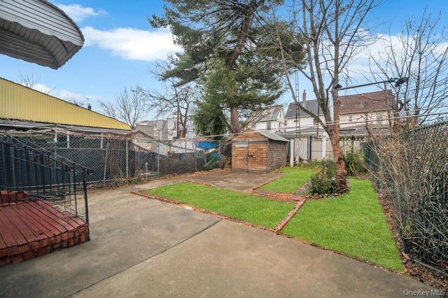 8631 131st Street, Richmond Hill, NY 11418