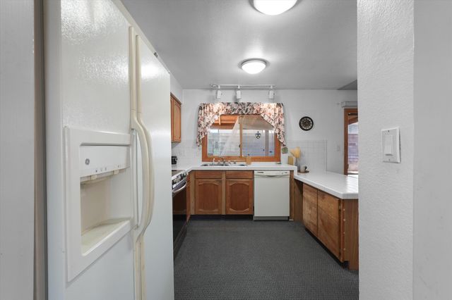 6908 Luella Anne Drive NE, Albuquerque, NM 87109