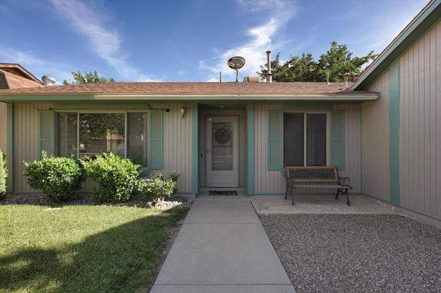 6908 Luella Anne Drive NE, Albuquerque, NM 87109