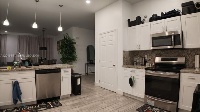 1831 SW 48th Avenue, West Park, FL 33023