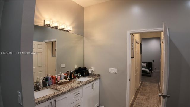 1831 SW 48th Avenue, West Park, FL 33023