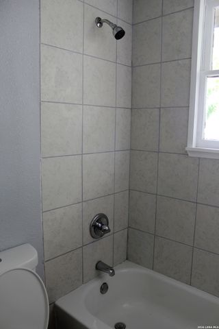 1109 Rivas, San Antonio, TX 78207